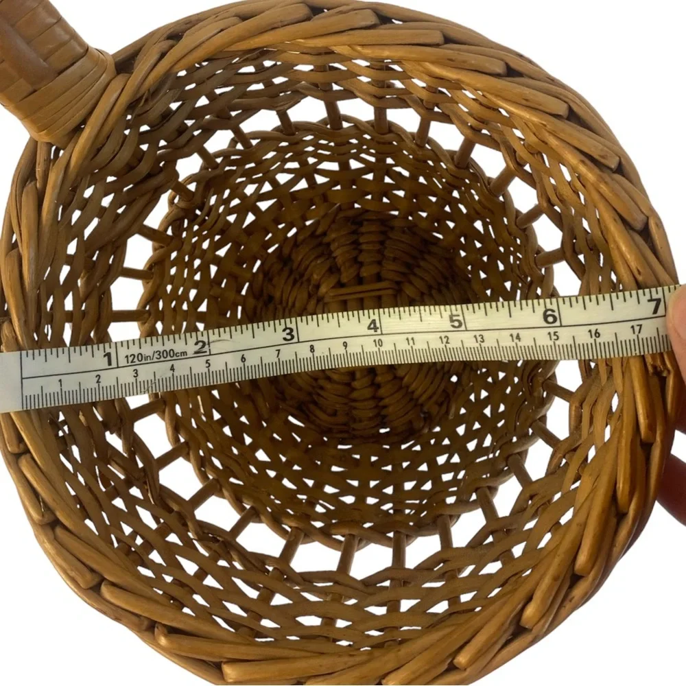 Vintage Wicker Basket W/ Handle Planter, Boho Decor, Bohemian,Mid Century 0182S‎